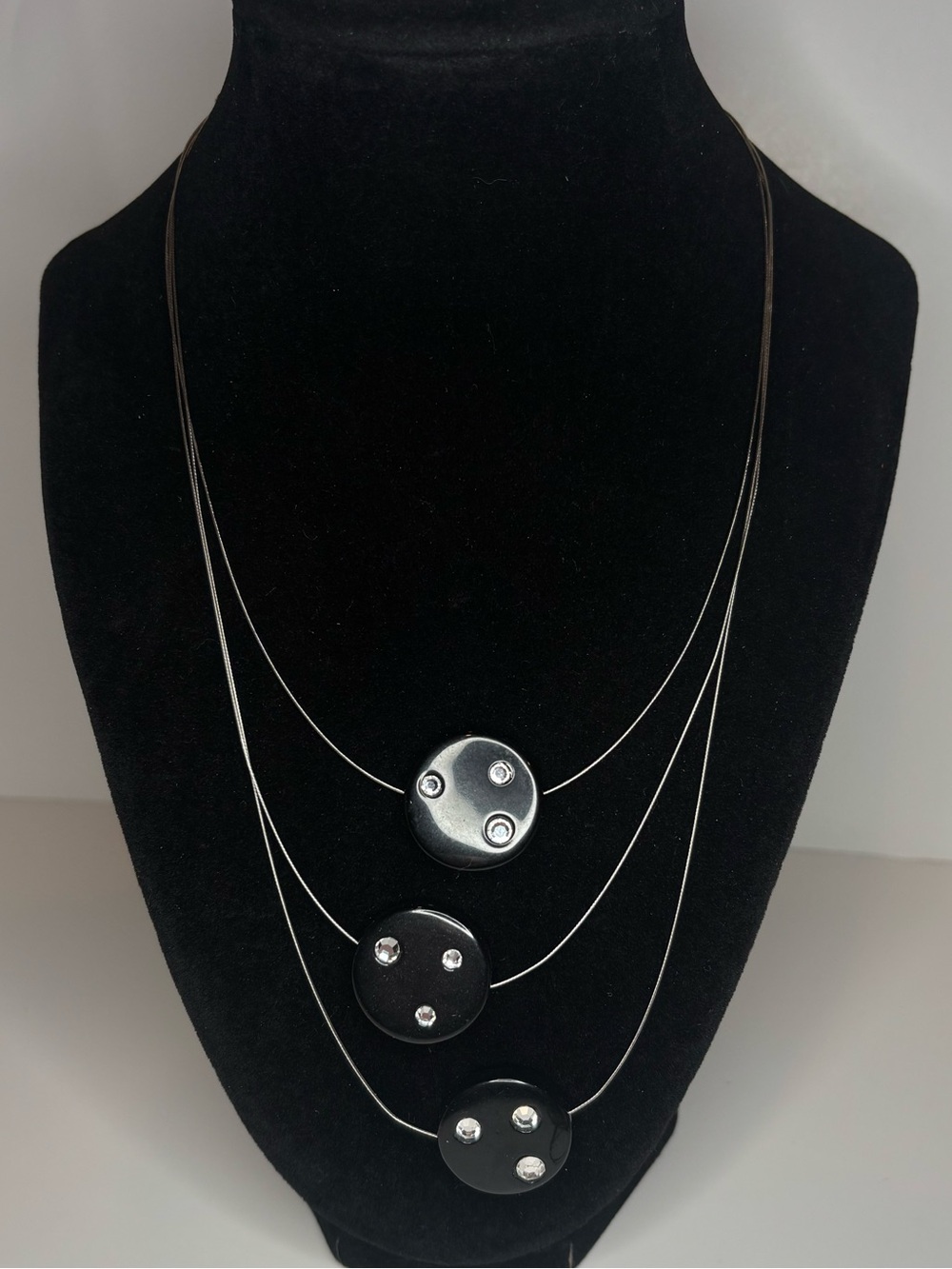 Chico’s Black Resin Disc Necklace 21” Multi Strand Snake Wire Rhinestone NWT
